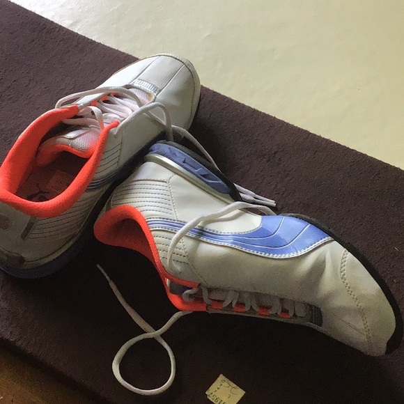 #PUMA running SHOE - Picture 2 of 11